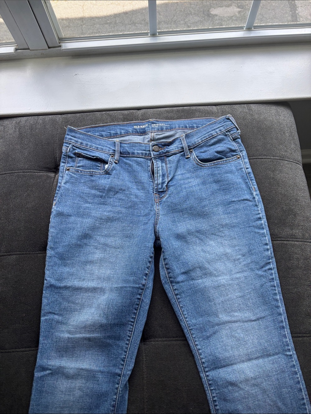 Old Navy Skinny Jeans in Medium Blue Wash